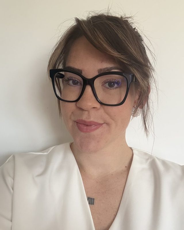 Portrait de Fanny Lardier Goujet, co-fondatrice de LL PRESTATIONS